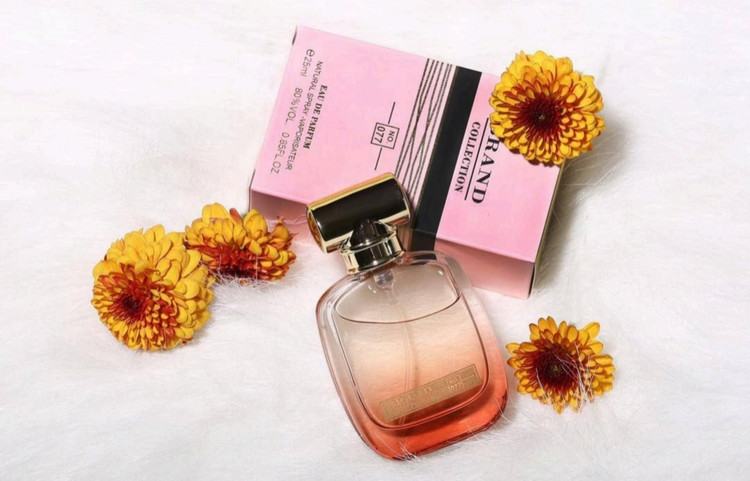 عطر ادکلن زنانه ننیناریچی رز اکستاز رند کالکشن کد 077 (Nina Ricci Rose Extase) حجم 25 میل Brand collection no.077 Nina Ricci Rose Extase