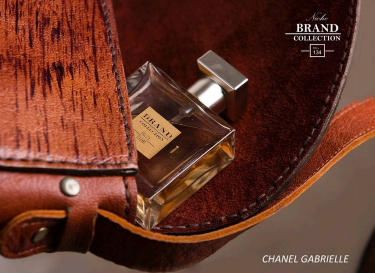 عطر ادکلن زنانه شانل گابریل برند کالکشن مدل 134 (CHANEL Gabrielle) حجم 25 میل Brand collection No.134 Gabrielle CHANEL