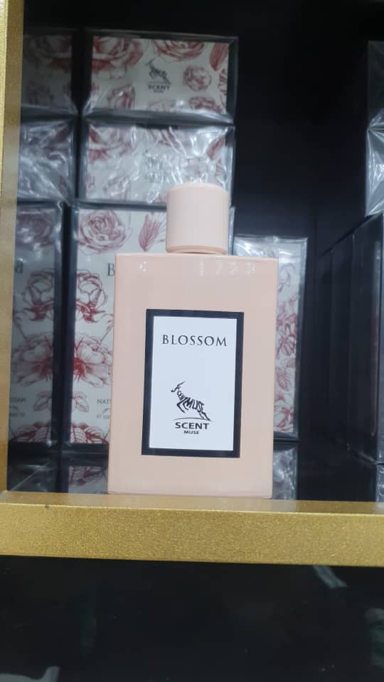 عطر گوچی بلوم امارات ۱۰۰ میل – Gucci Bloom Eau de Parfum