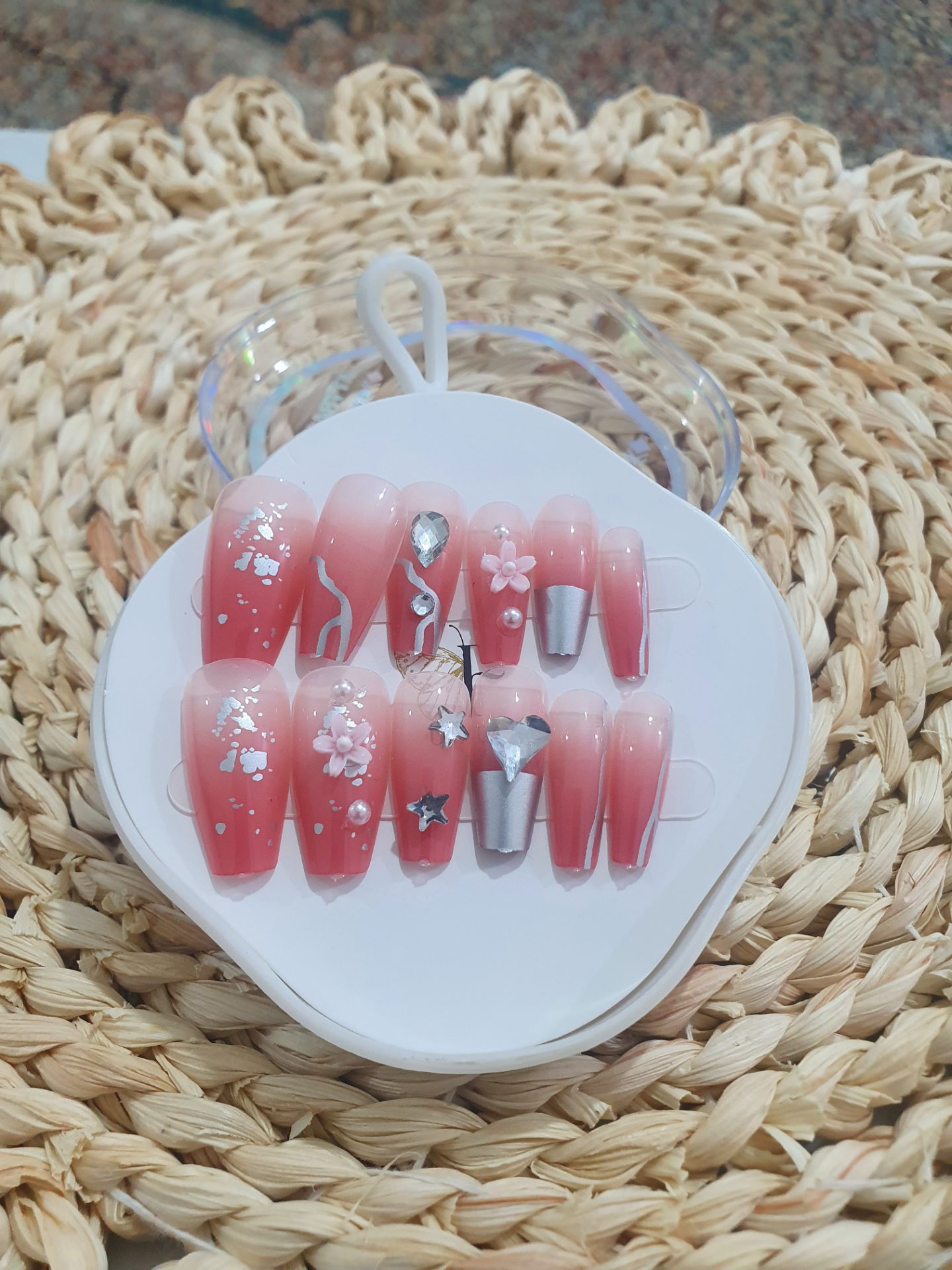 💅پک ناخن مصنوعی طرح‌دار + همراه با چسب💅