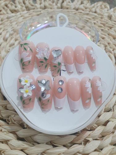 💅پک ناخن مصنوعی طرحدار + همراه با چسب💅
