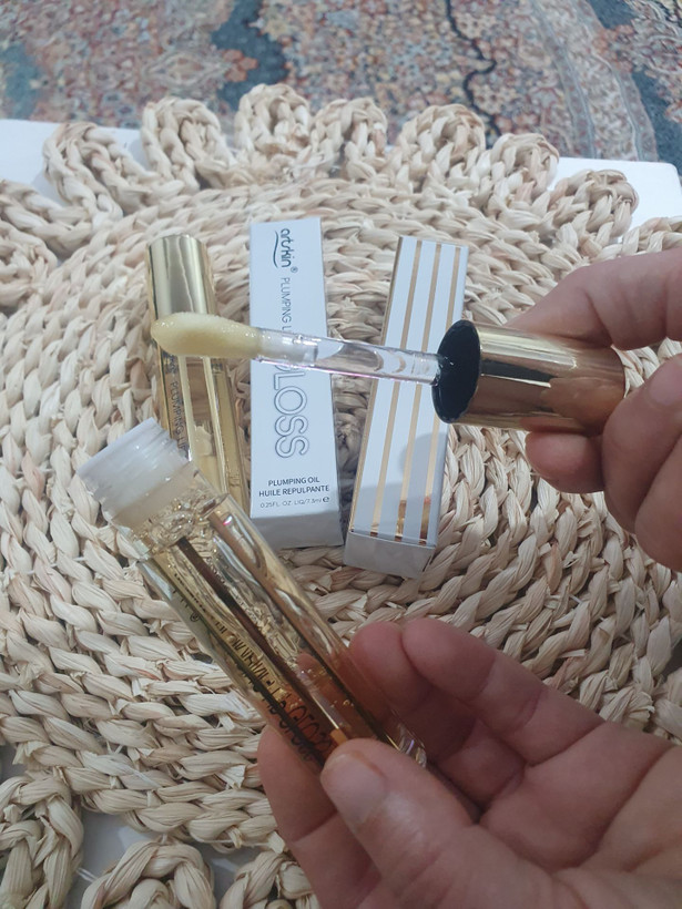 ✨حجم لب شاین دار آرت اسکین art skin ✨