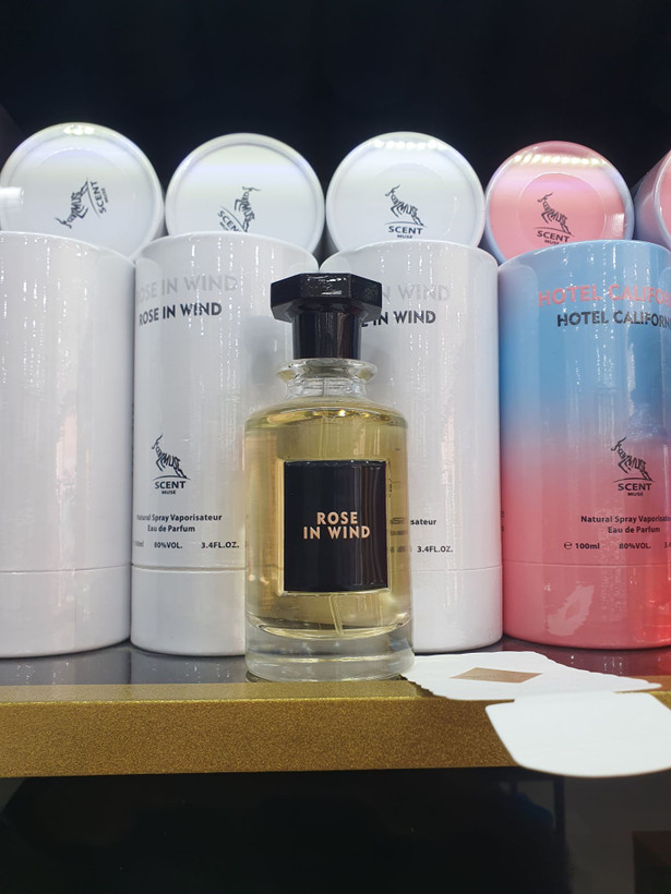 عطر Rose in wind برند scent حجم 100 میل
