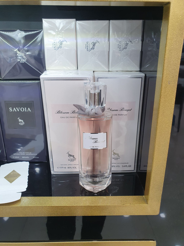 عطر Blossom Bouquet برند scent حجم 100 میل