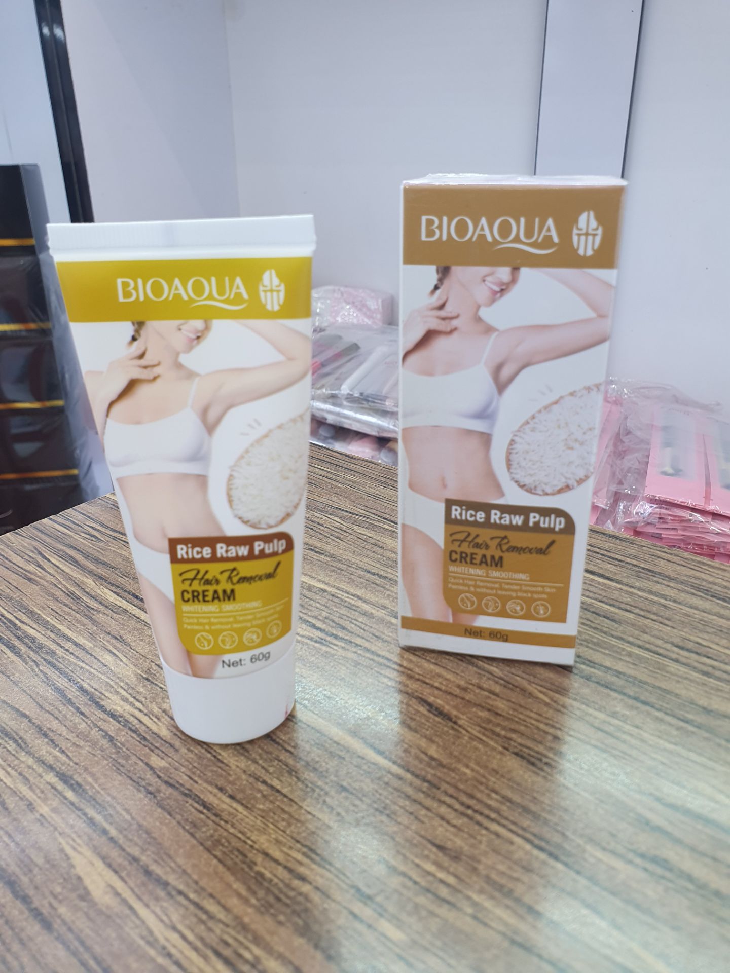 کرم موبر و روشن کننده تیوپی عصاره برنج بایوآکوا Bioaoua