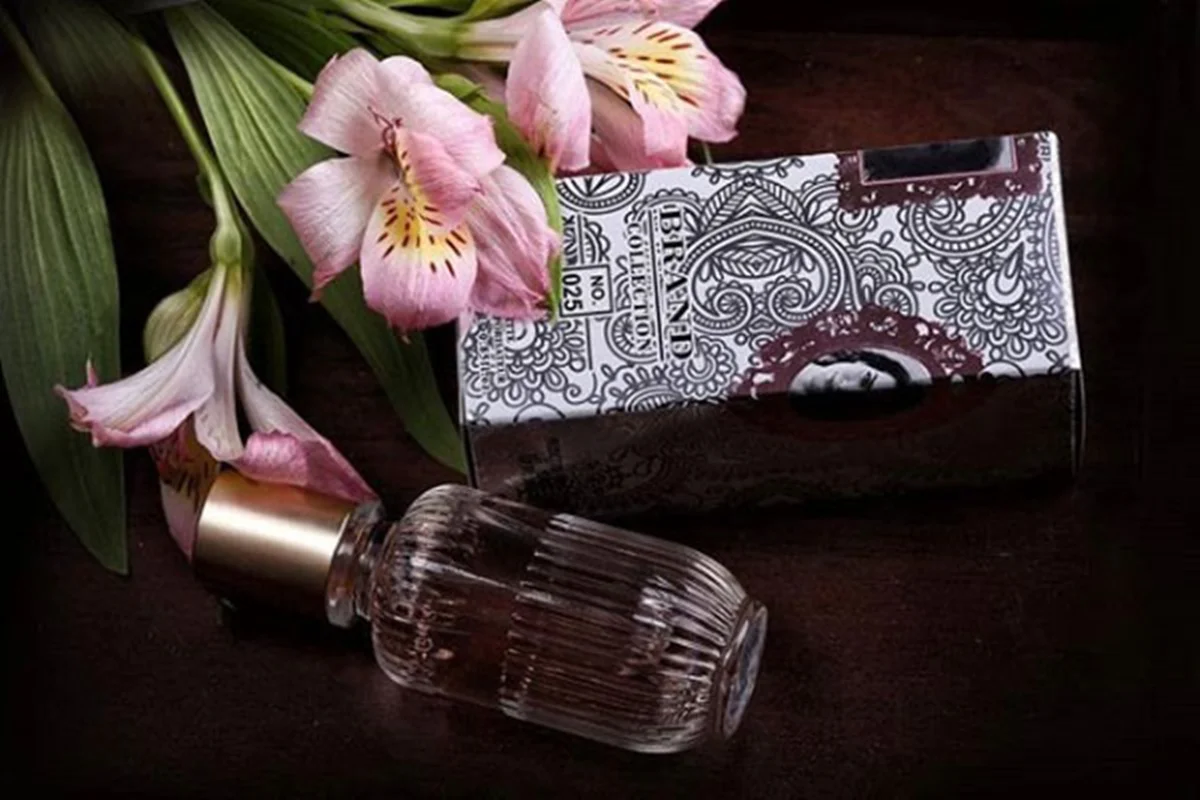 ادکلن زنانه جیوانچی ادو مازل دی جیوانچی او فلورال برند کالکشن کد 025 (Eaudemoiselle de Givenchy Eau Florale) حجم 25 میل Brand collection No 025 Eaudemoiselle de Givenchy Eau Florale