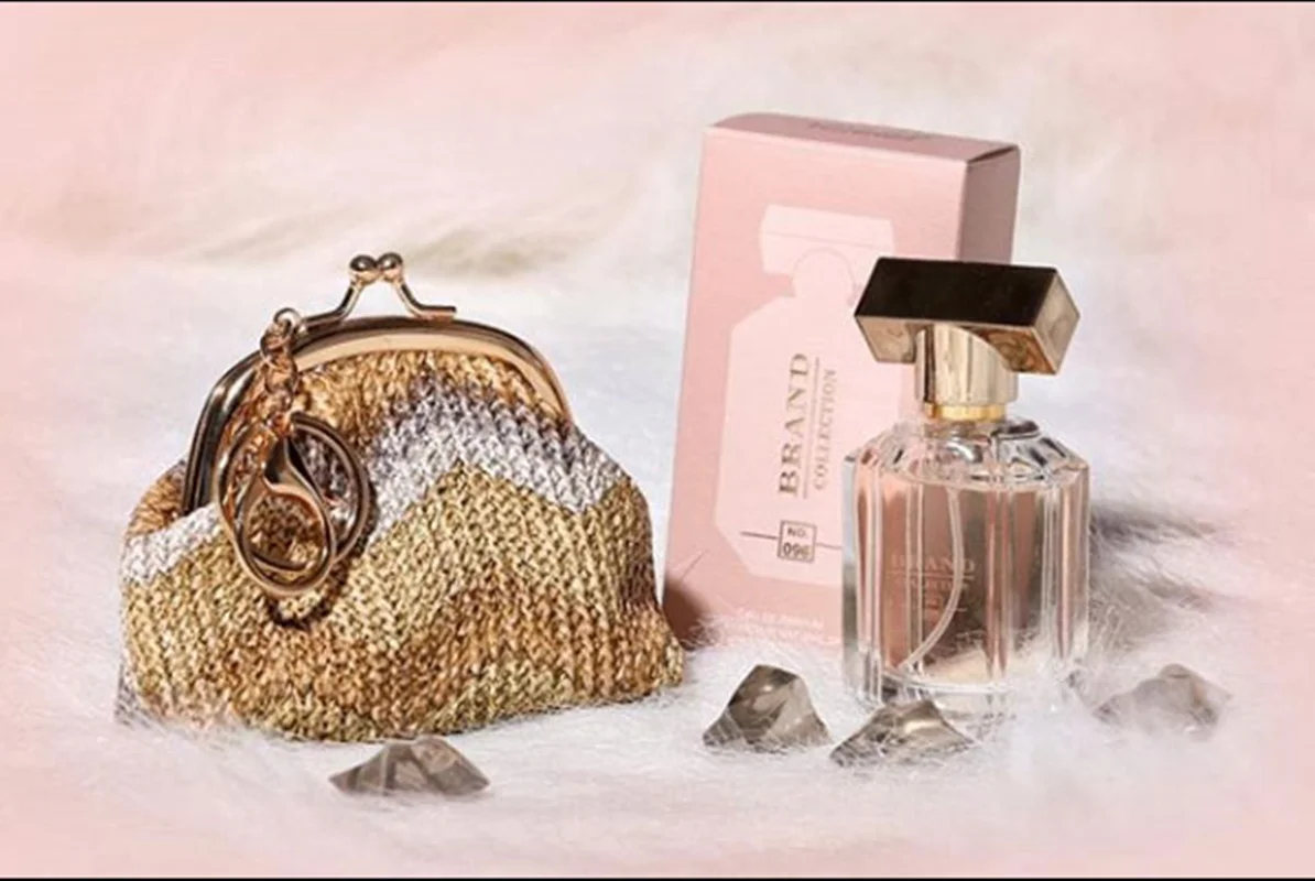 عطر ادکلن زنانه هوگو بوس د سنت برند کالکشن کد 096 (Hugo Boss The Scent For Her) حجم 25 میل Brand collection no.096 Hugo Boss The Scent For Her