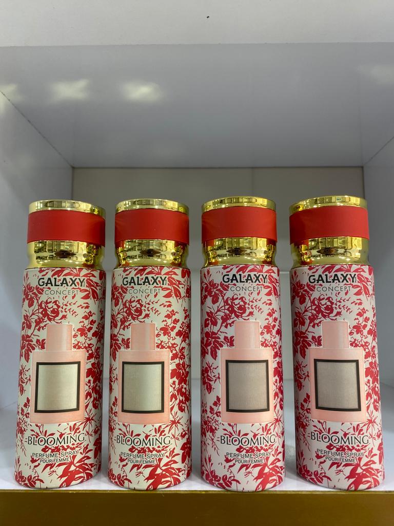 اسپری خوشبوکننده بدن ۲۰۰ میلی‌لیتر گلکسی کانسپت مدل Blooming – رایحه خنک، شیرین و گلی زنانه