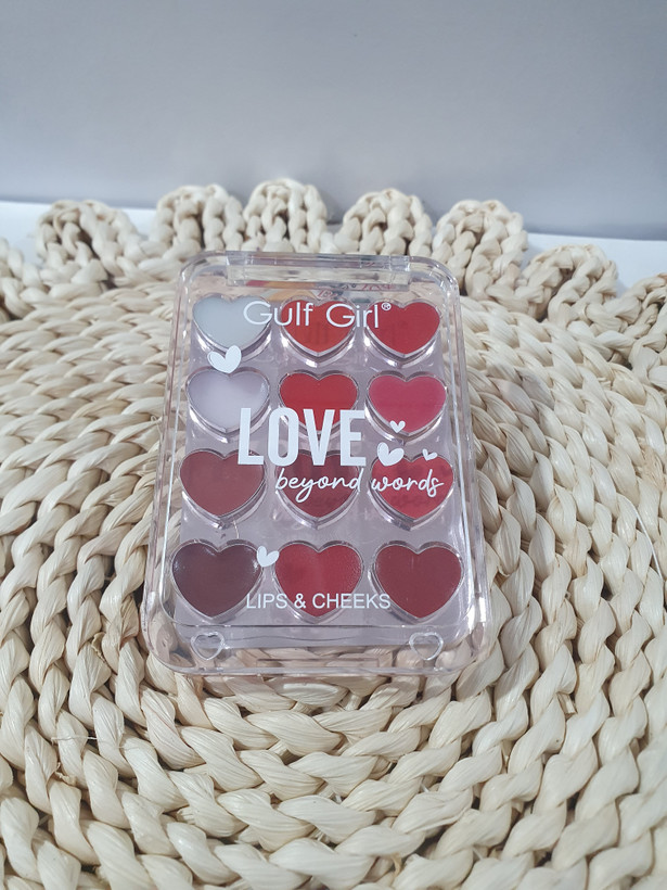 پالت لب و گونه طرح قلب LOVE (برند Gulf Girl) ❤️💄✨شماره یک