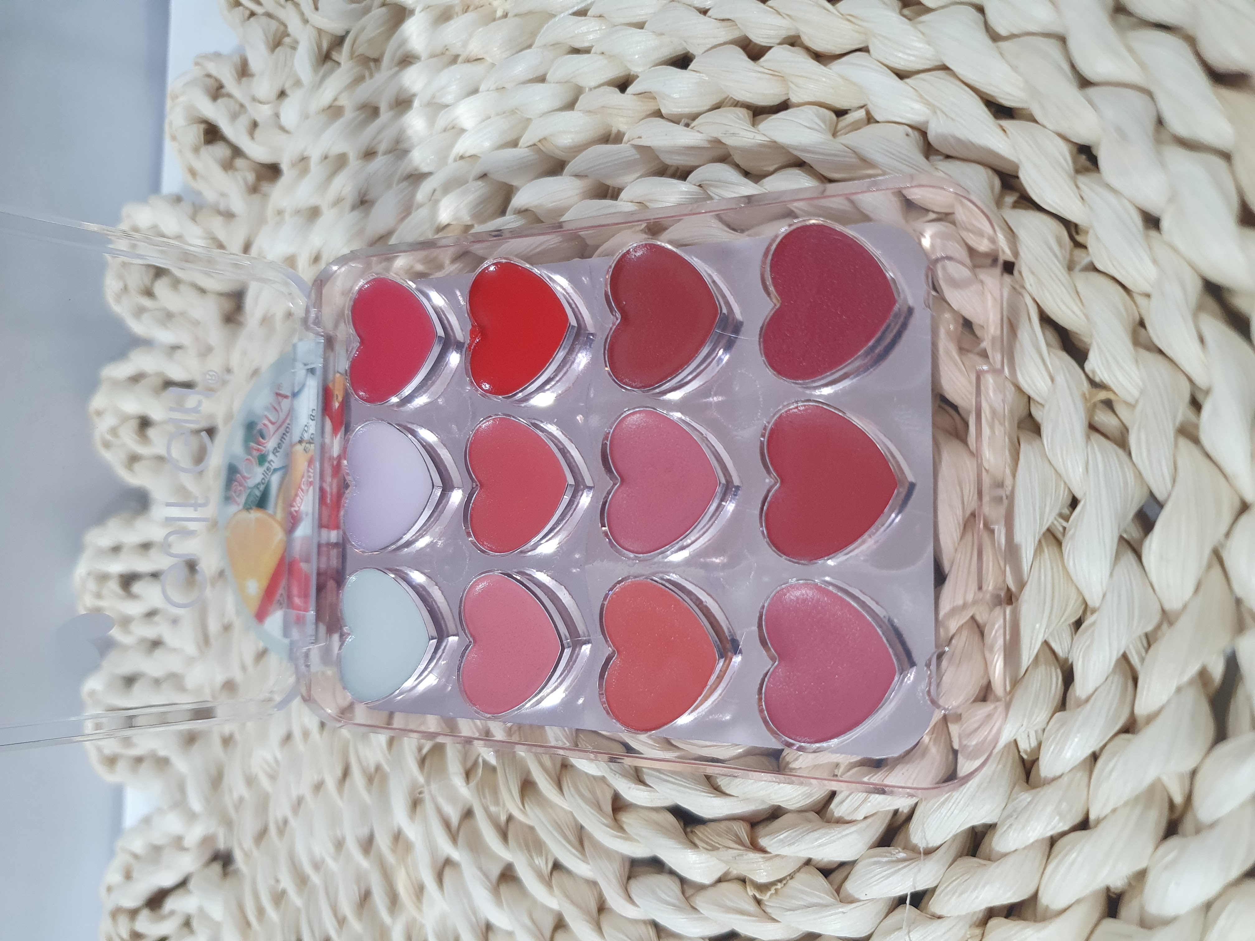 پالت لب و گونه طرح قلب LOVE - شماره ۳ (رنگ‌بندی نود و صورتی ملایم) ❤️🌸💄