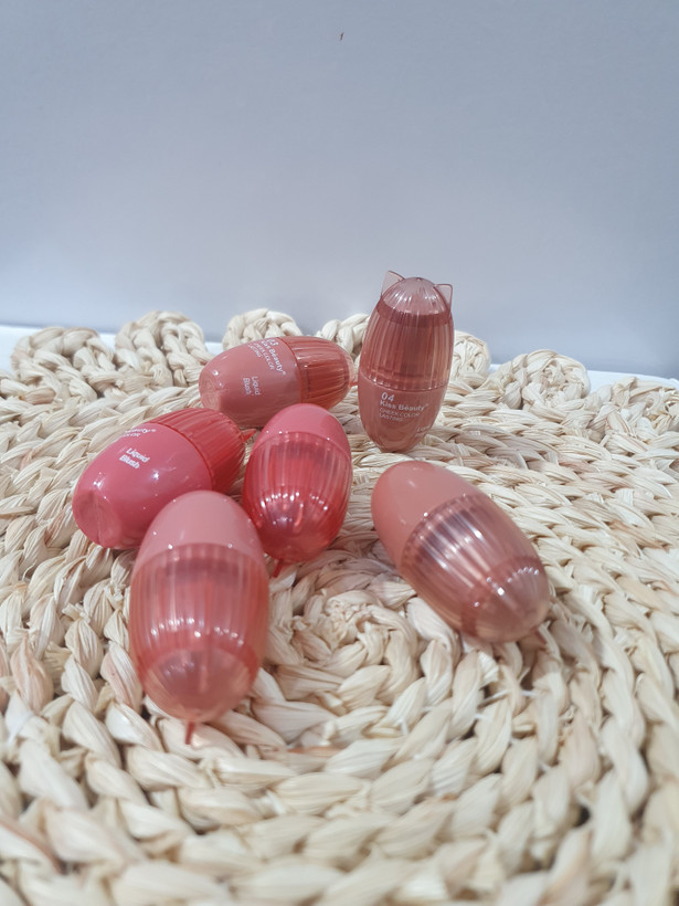 رژگونه مایع لاو بیوتی شماره سه و چهار هر عدد ۱۰۰